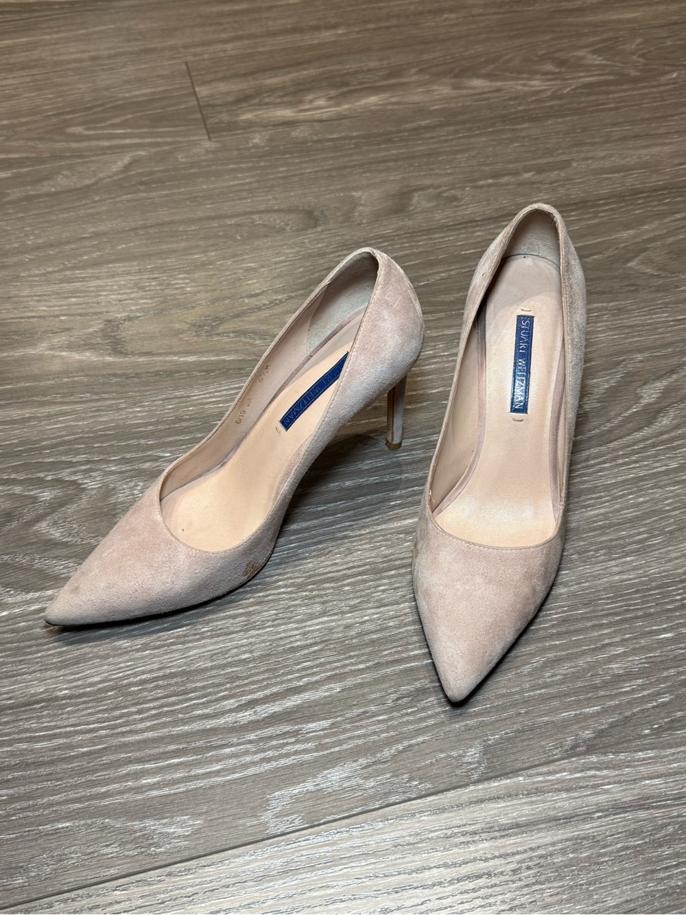 Stuart Weitzman The LEIGH 95 in Blush size 
6.5 MEDIUM